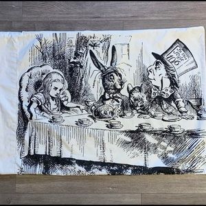 Alice In Wonderland standard pillowcase